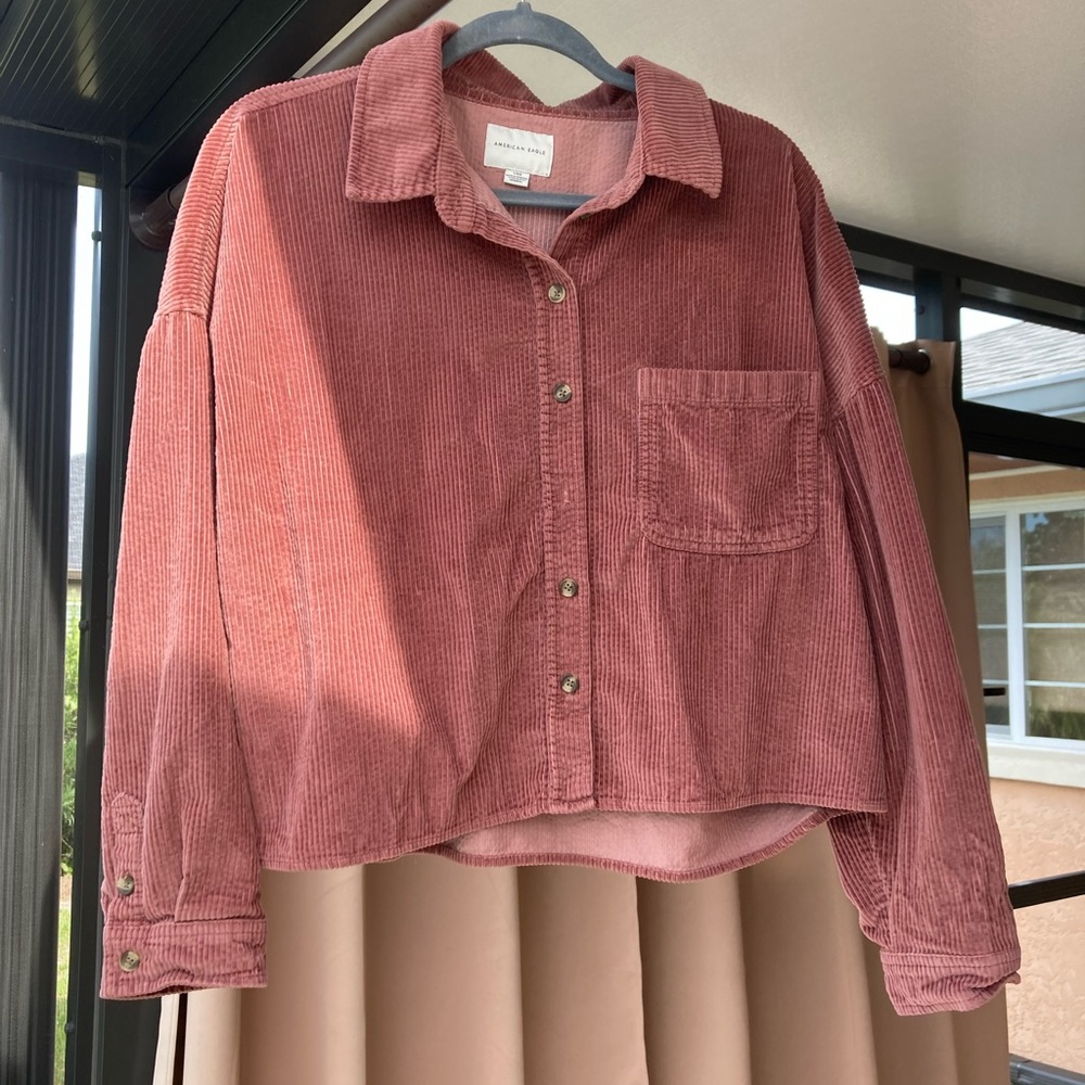 CROPPED CORDUROY BUTTON UP SUPER RELAX FIT- AMERICAN EAGLE